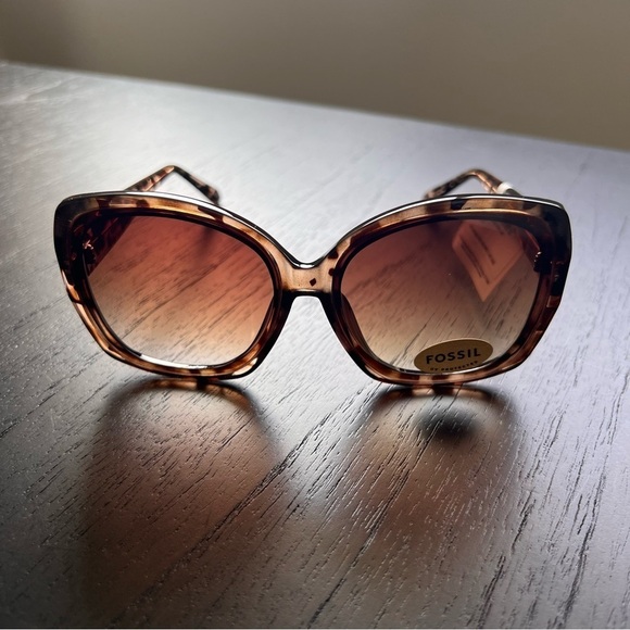 NWT Fossil Women\'s Tortoise 60mm Square Sunglasses main image 5